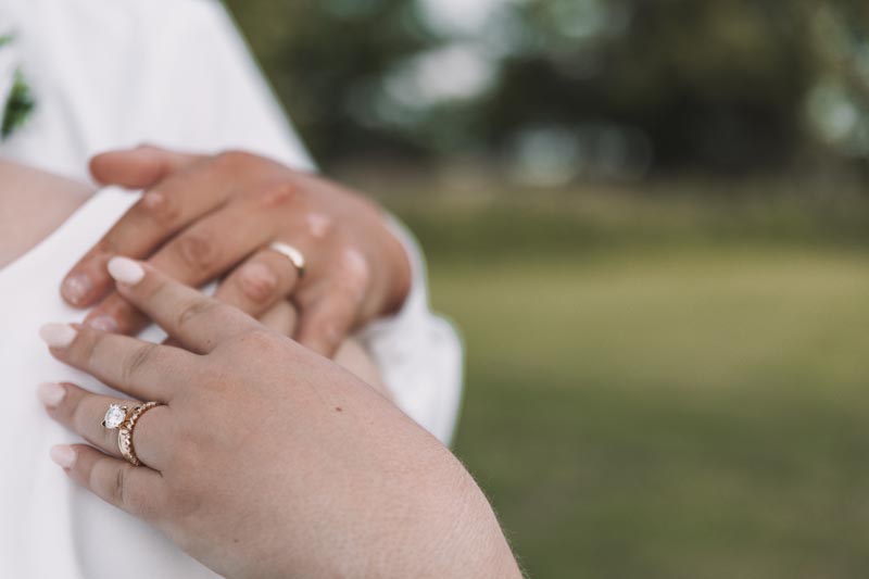 Minnesota and Wisconsin wedding photography by Little Juneberry Photography