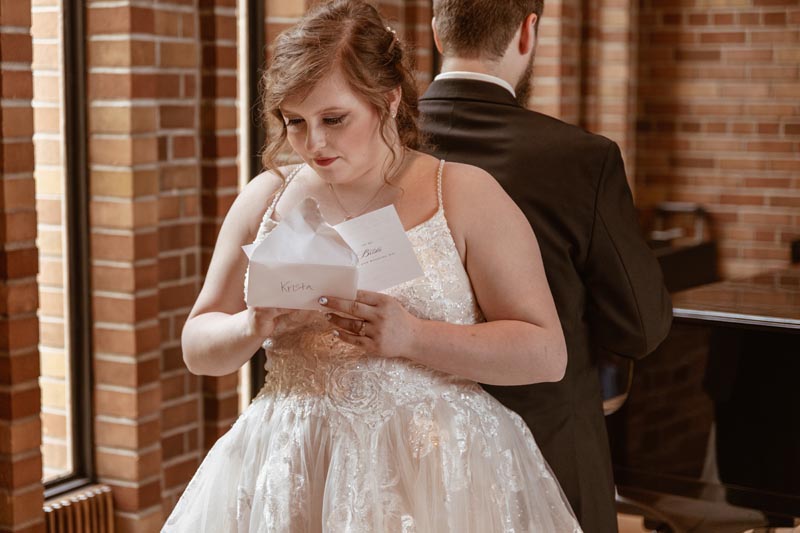 Duluth and Superior wedding photography by Little Juneberry Photography