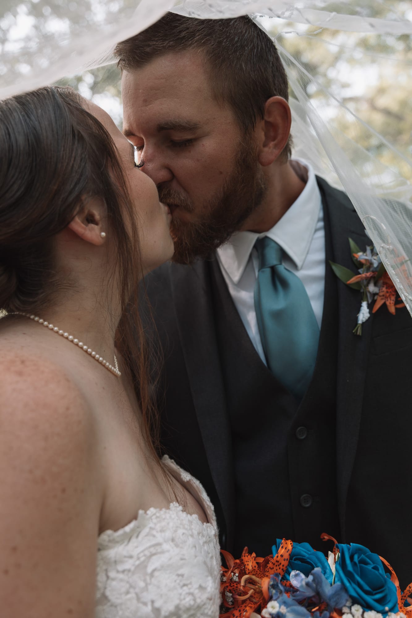 Minnesota and Wisconsin wedding photography by Little Juneberry Photography