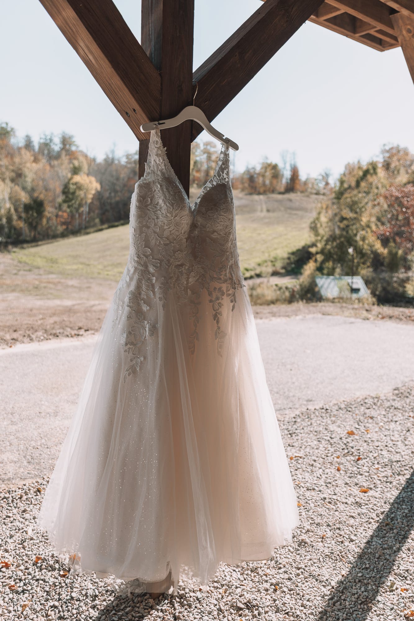 Wedding photography by Little Juneberry Photography in Duluth and Superior