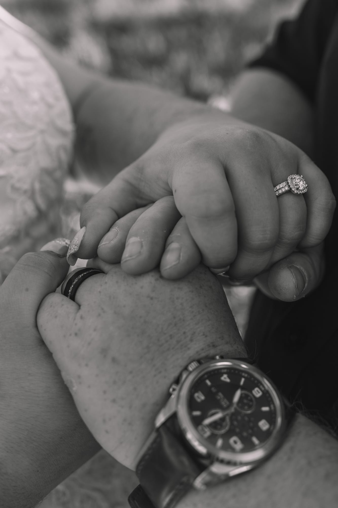 Wedding photography by Little Juneberry Photography in Duluth and Superior